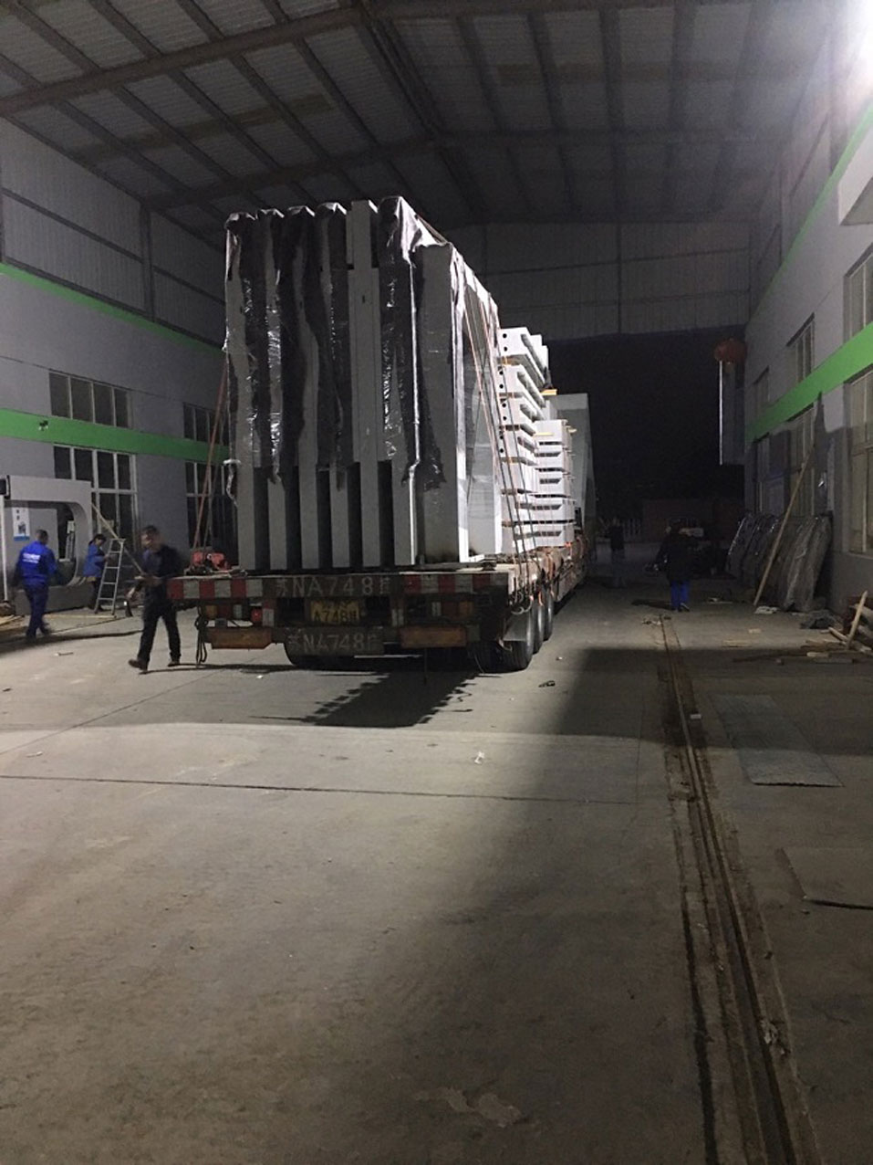 上海候車亭發(fā)貨圖 上海候車亭發(fā)貨圖