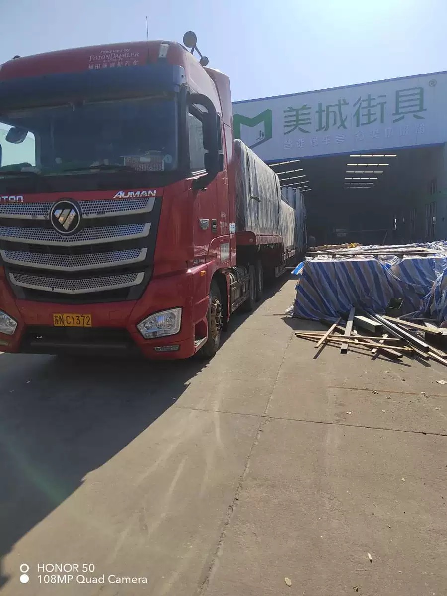 惠安第二批公交站臺發(fā)貨 惠安第二批公交站臺發(fā)貨