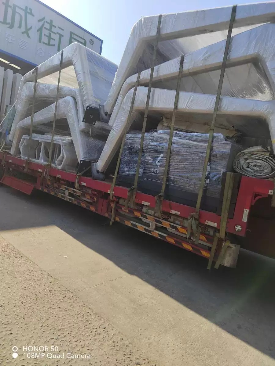 惠安第二批公交站臺發(fā)貨 惠安第二批公交站臺發(fā)貨