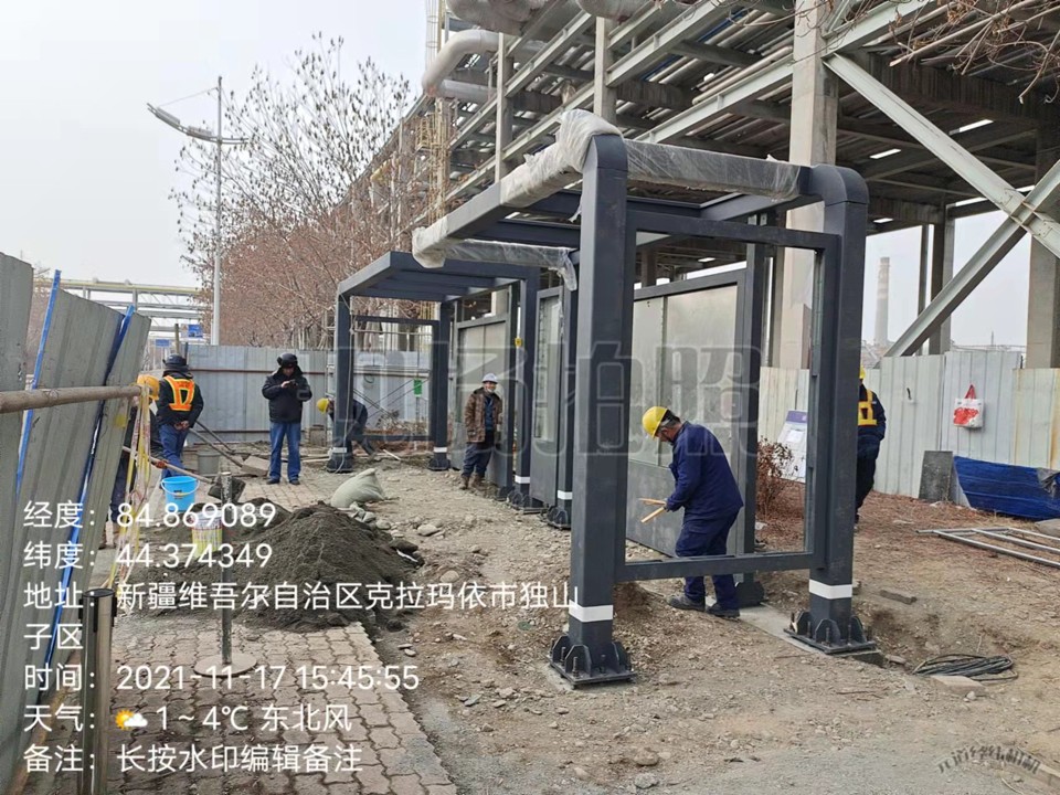 新疆奎屯公交站臺(tái)安裝圖 新疆奎屯公交站臺(tái)安裝圖