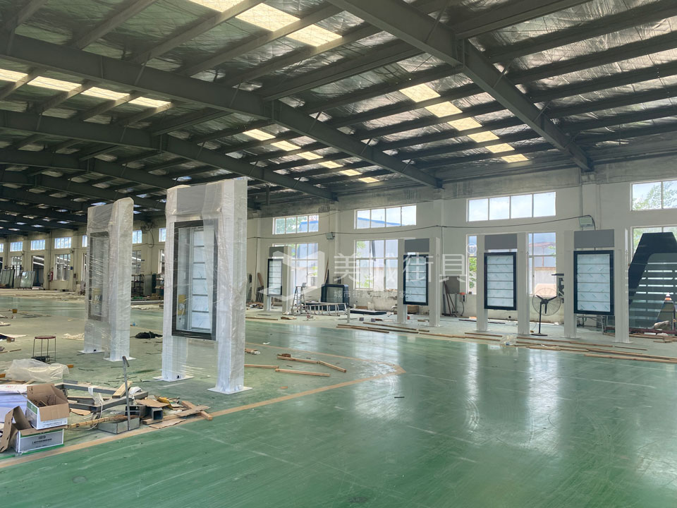 2022.7.1號美城街具供應(yīng)徐州公交候車亭發(fā)貨現(xiàn)場 2022.7.1號美城街具供應(yīng)徐州公交候車亭發(fā)貨現(xiàn)場